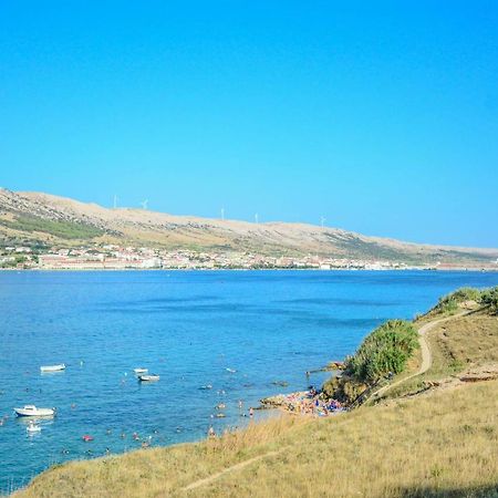 Apartmani Prvi Red Do Mora Pag Town Kültér fotó